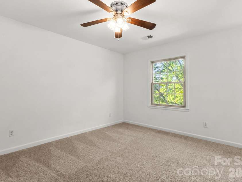 6748 Constitution Lane, Charlotte, NC 28210.  MLS# CAR4373188, YatesRealty ID 32950. 