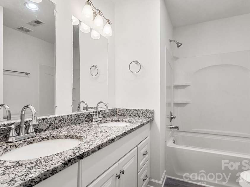 6748 Constitution Lane, Charlotte, NC 28210.  MLS# CAR4373188, YatesRealty ID 32950. 