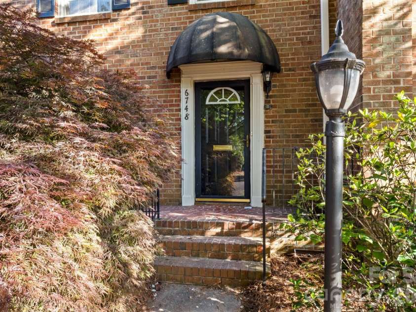 6748 Constitution Lane, Charlotte, NC 28210.  MLS# CAR4373188, YatesRealty ID 32950. 