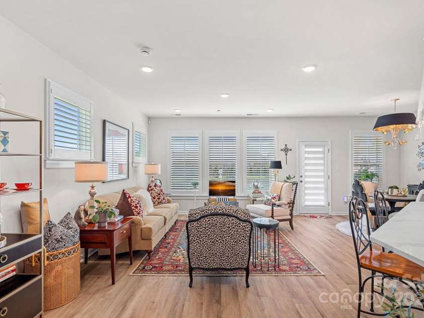 420 Quartz Hill Way, Waxhaw, NC 28173.  MLS# CAR4283852, YatesRealty ID 32951. Experience Open Concept Living With Tons Of Windows!