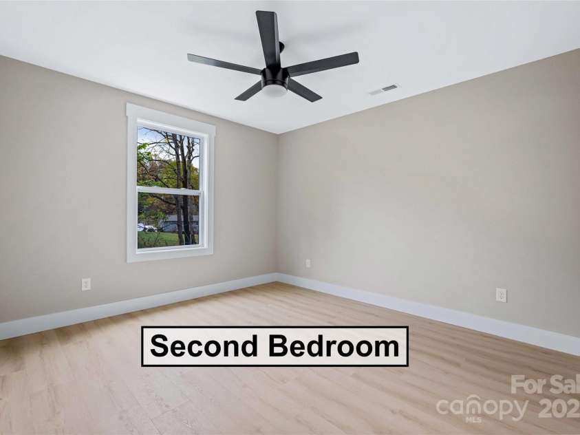 11 Rhudy Road, Asheville, NC 28806.  MLS# CAR4275020, YatesRealty ID 32955. 