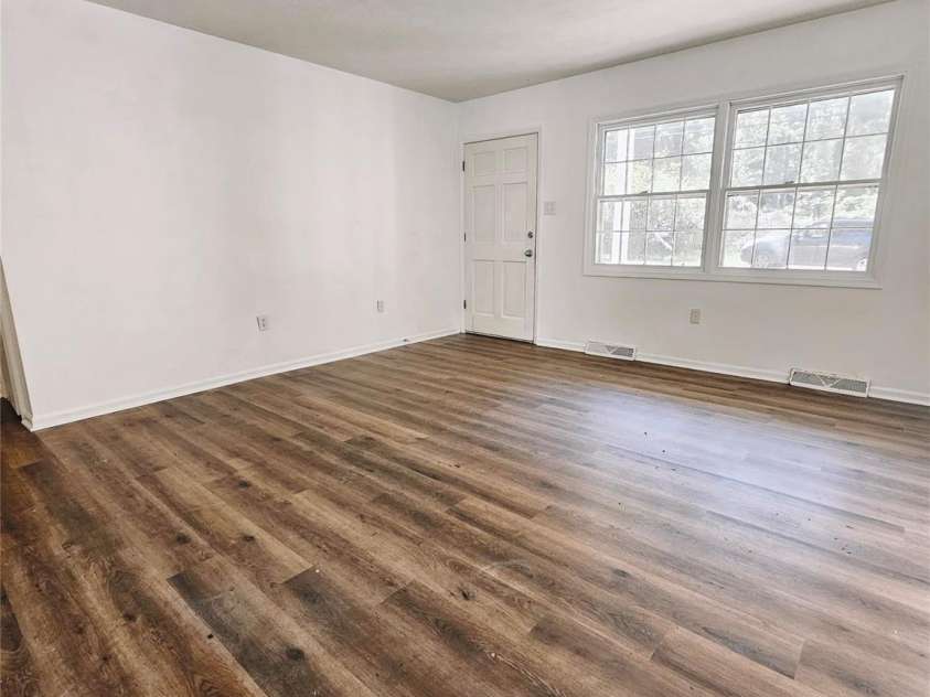 468 Beaverdam Road, Asheville, NC 28804.  MLS# CAR4392891, YatesRealty ID 32955. 