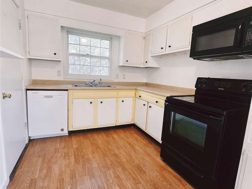 468 Beaverdam Road, Asheville, NC 28804.  MLS# CAR4392891, YatesRealty ID 32955. 