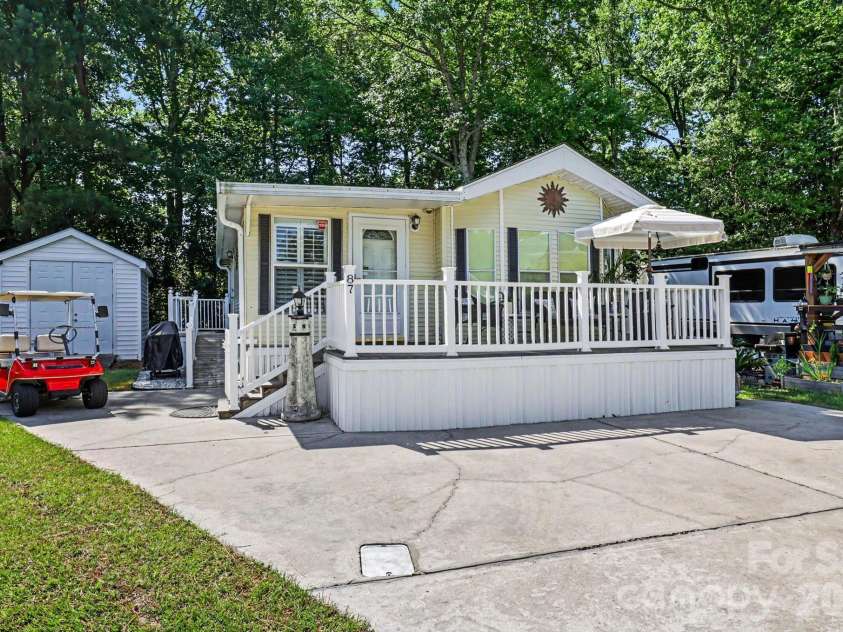 5400 Little River Neck Road, North Myrtle Beach, SC 29582.  MLS# CAR4394819, YatesRealty ID 32959. 