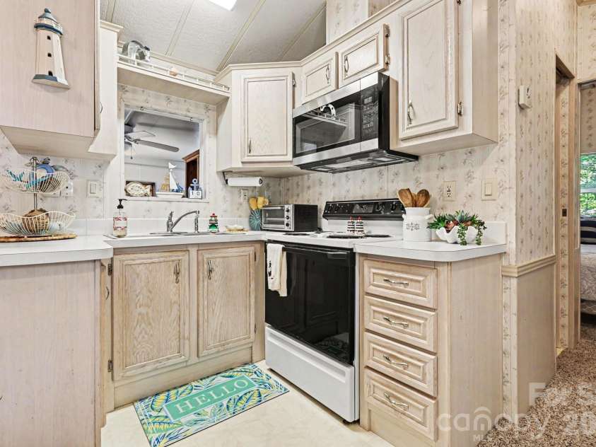 5400 Little River Neck Road, North Myrtle Beach, SC 29582.  MLS# CAR4394819, YatesRealty ID 32959. 