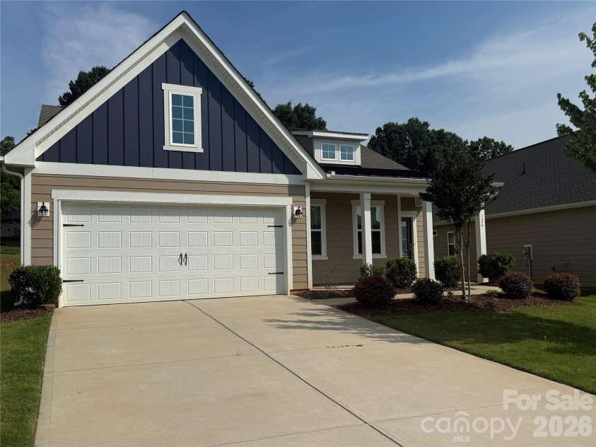 126 White Apple Way, Statesville, NC 28625.  MLS# CAR4352123, YatesRealty ID 3296. 