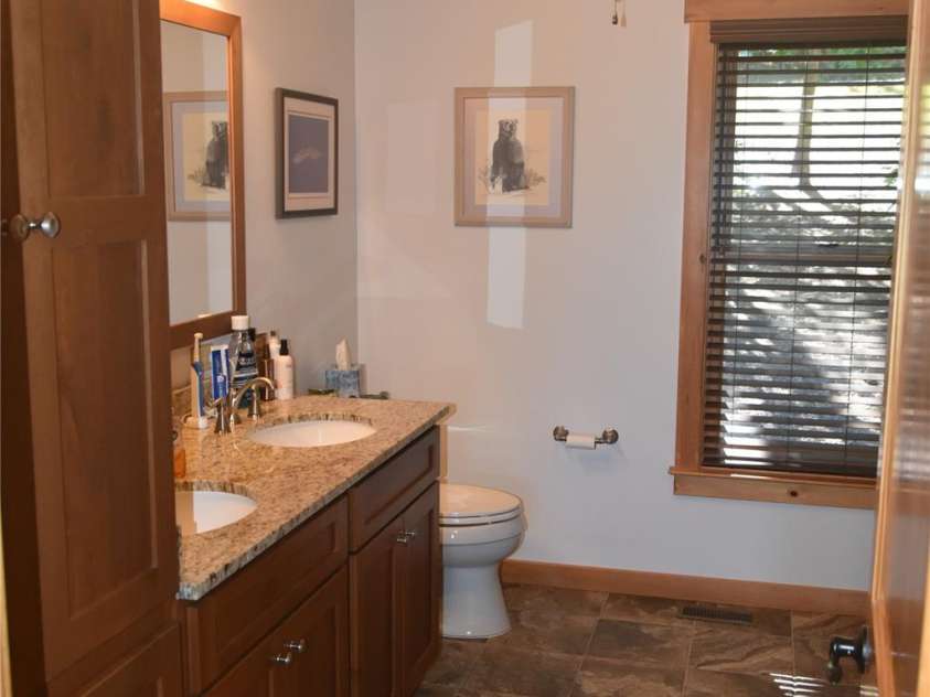 80 Grandview Loop, Nebo, NC 28761.  MLS# CAR4317495, YatesRealty ID 3296. Master Bathroom.