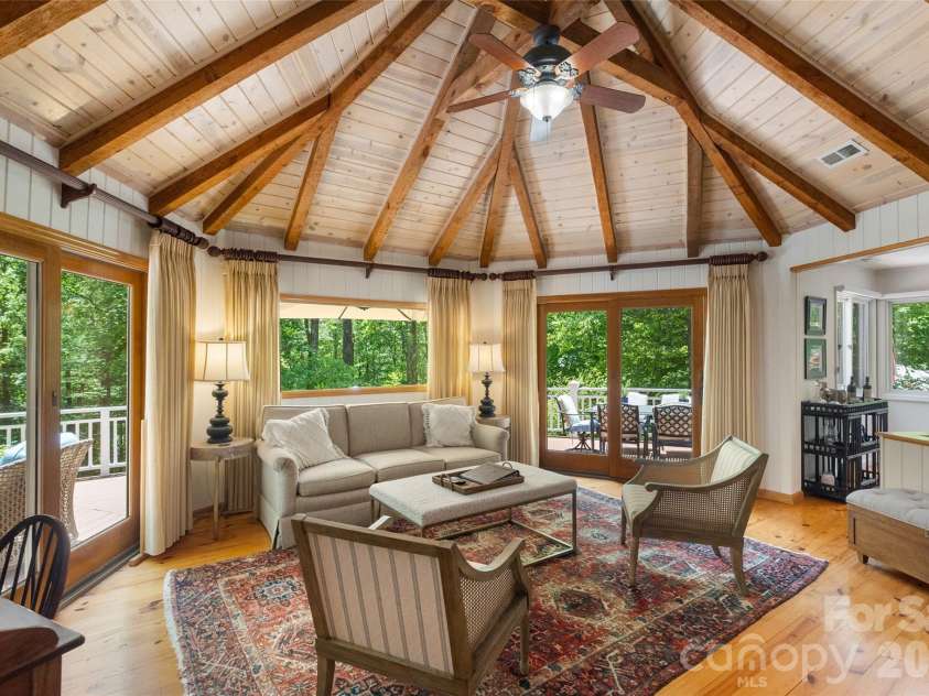 85 & 95 Ralph Thomas Road, Highlands, NC 28741.  MLS# CAR4395002, YatesRealty ID 32961. 85 Ralph Thomas Rd - Living Room