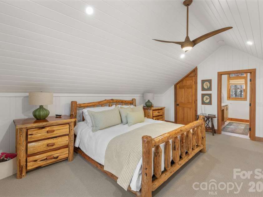 85 & 95 Ralph Thomas Road, Highlands, NC 28741.  MLS# CAR4395002, YatesRealty ID 32961. 95 Ralph Thomas Rd - Primary Ensuite Upstairs