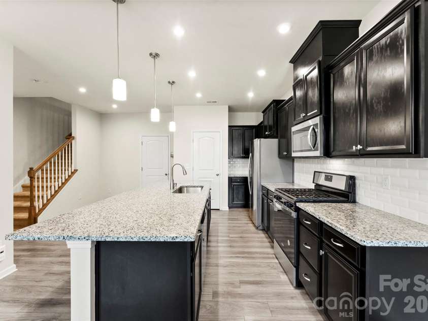 11010 Chalkbark Lane, Charlotte, NC 28262.  MLS# CAR4378415, YatesRealty ID 32962. 