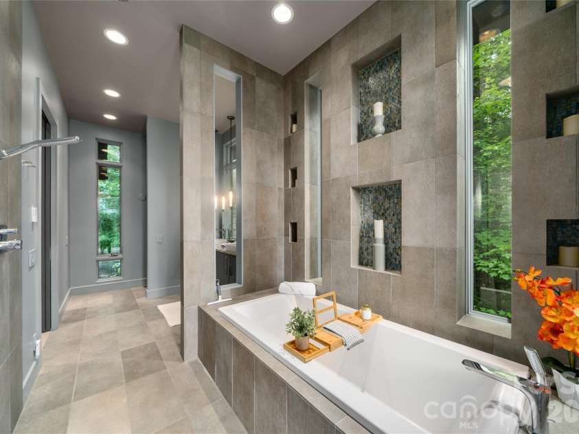 257 Bear Landing Drive, Hendersonville, NC 28792.  MLS# CAR4388350, YatesRealty ID 32963. Are you ready for your spa experience?