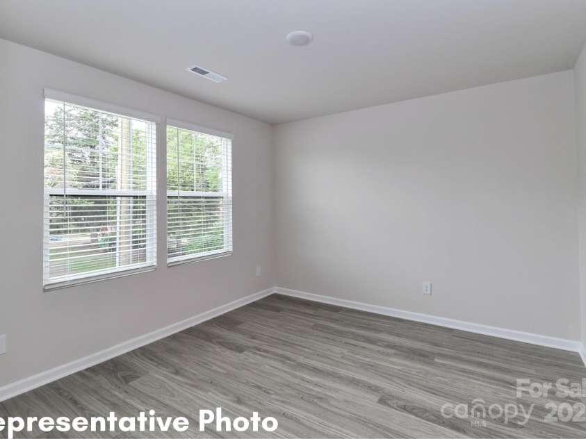 432 Mills Avenue, Mooresville, NC 28115.  MLS# CAR4293855, YatesRealty ID 32964. 