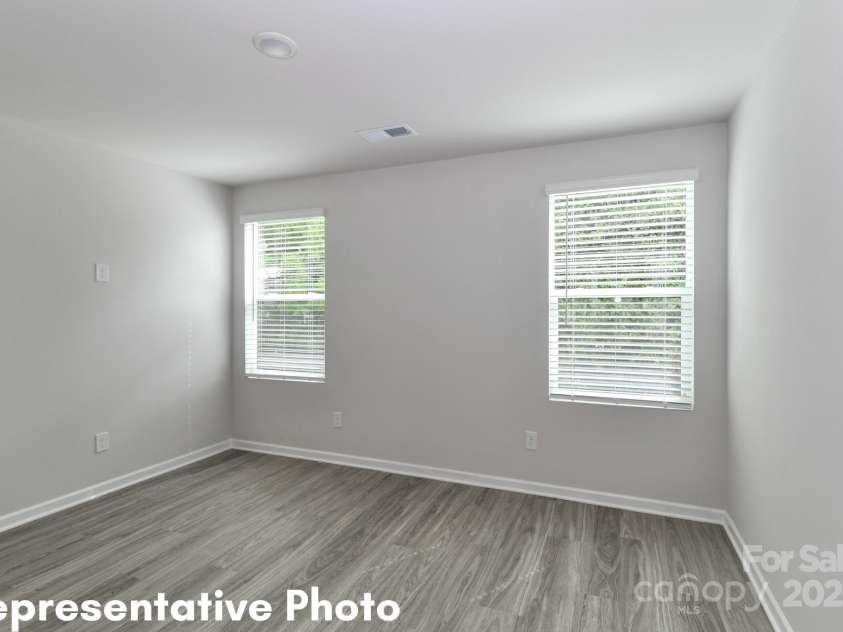 434 Mills Avenue, Mooresville, NC 28115.  MLS# CAR4293857, YatesRealty ID 32965. 