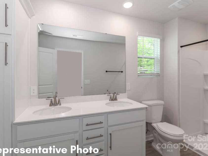 434 Mills Avenue, Mooresville, NC 28115.  MLS# CAR4293857, YatesRealty ID 32965. 