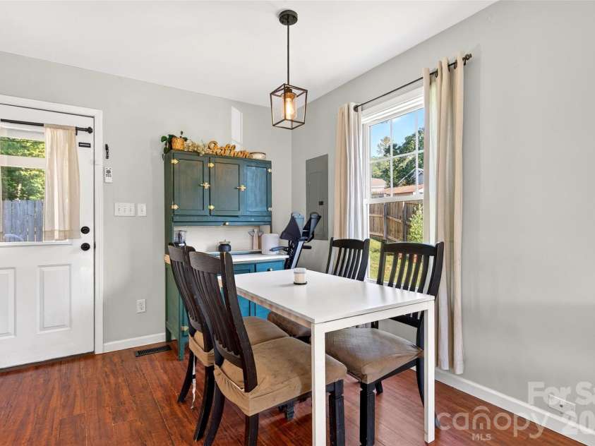 12 Jubilee Circle, Black Mountain, NC 28711.  MLS# CAR4394096, YatesRealty ID 32966. 