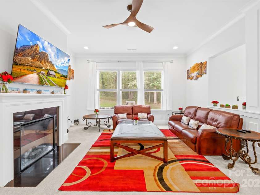 1727 grace Lane, Charlotte, NC 28262.  MLS# CAR4256496, YatesRealty ID 32967. 