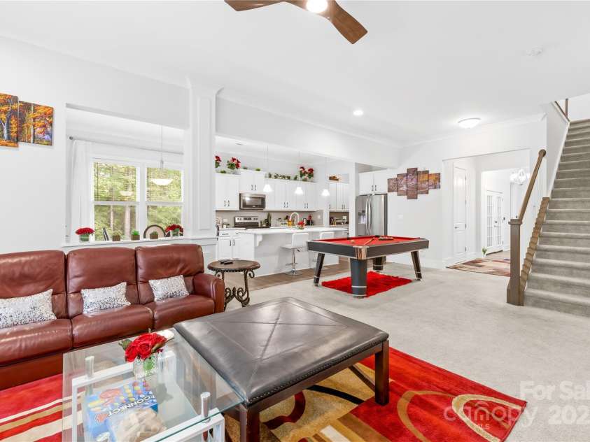 1727 grace Lane, Charlotte, NC 28262.  MLS# CAR4256496, YatesRealty ID 32967. 