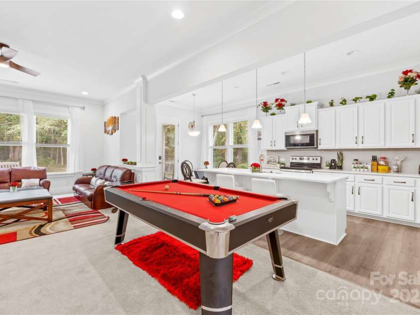 1727 grace Lane, Charlotte, NC 28262.  MLS# CAR4256496, YatesRealty ID 32967. 