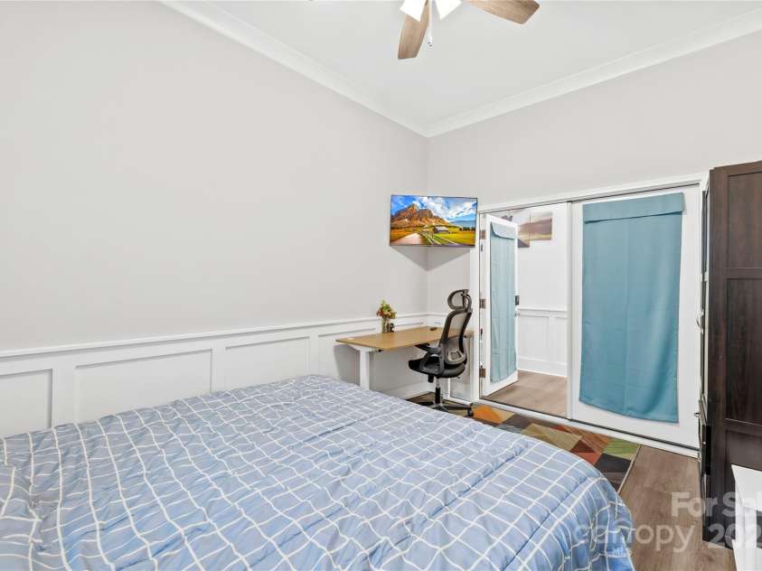 1727 grace Lane, Charlotte, NC 28262.  MLS# CAR4256496, YatesRealty ID 32967. 