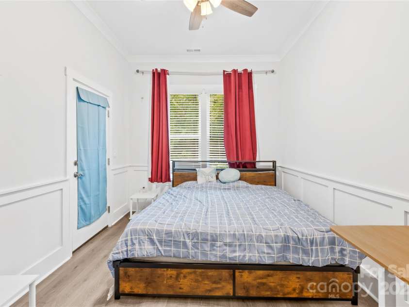 1727 grace Lane, Charlotte, NC 28262.  MLS# CAR4256496, YatesRealty ID 32967. 