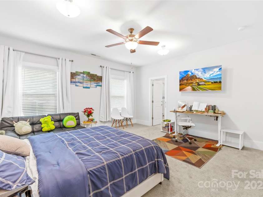 1727 grace Lane, Charlotte, NC 28262.  MLS# CAR4256496, YatesRealty ID 32967. 