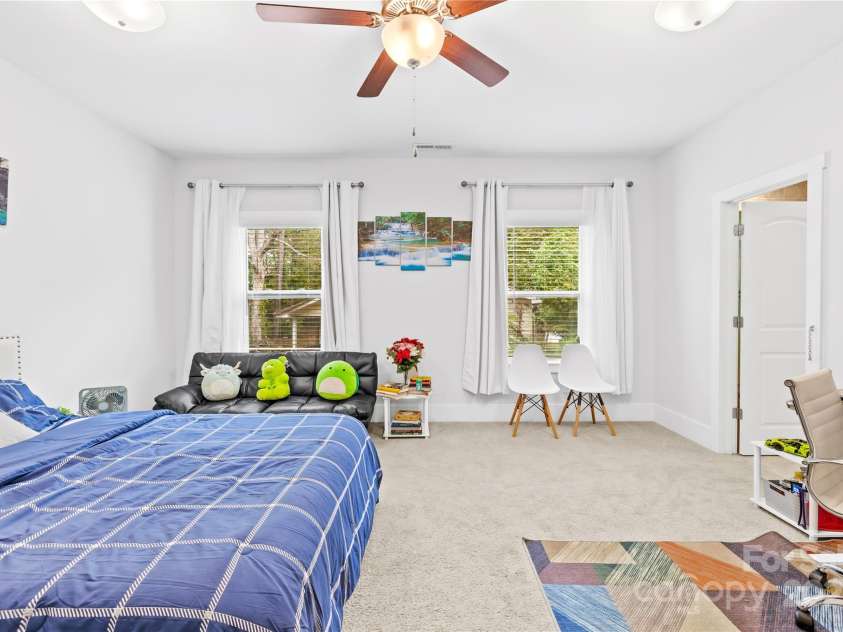 1727 grace Lane, Charlotte, NC 28262.  MLS# CAR4256496, YatesRealty ID 32967. 