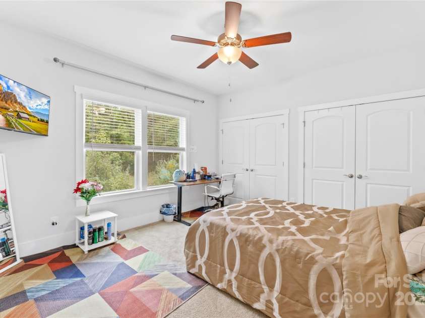 1727 grace Lane, Charlotte, NC 28262.  MLS# CAR4256496, YatesRealty ID 32967. 