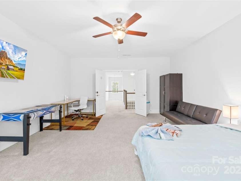 1727 grace Lane, Charlotte, NC 28262.  MLS# CAR4256496, YatesRealty ID 32967. 