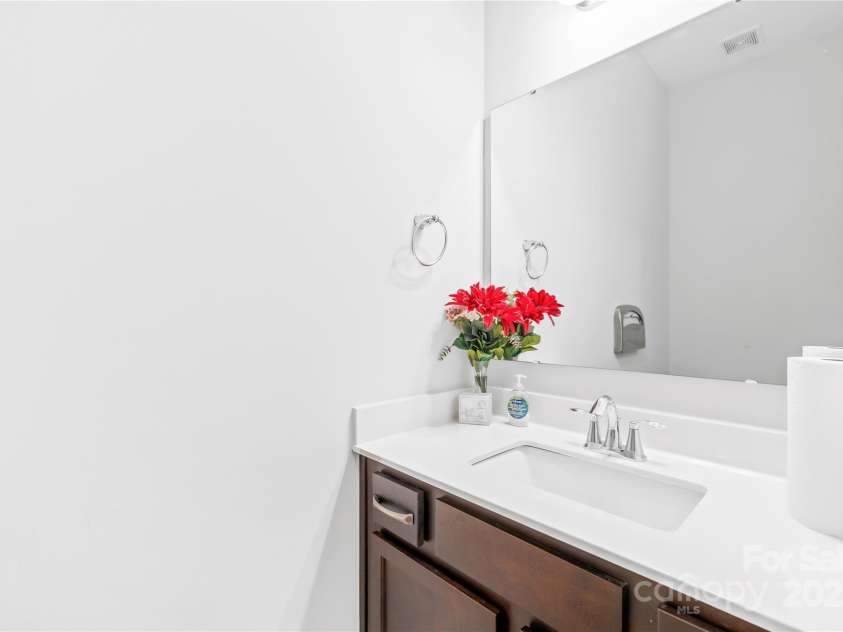 1727 grace Lane, Charlotte, NC 28262.  MLS# CAR4256496, YatesRealty ID 32967. 