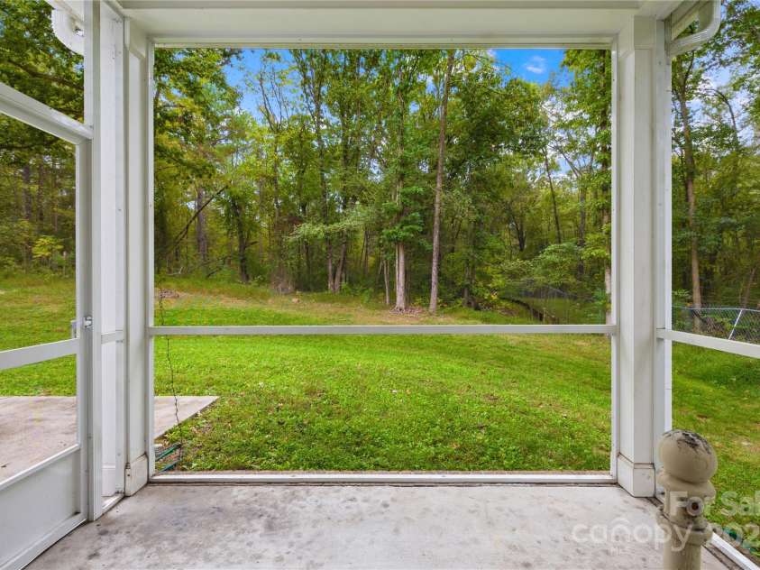 1727 grace Lane, Charlotte, NC 28262.  MLS# CAR4256496, YatesRealty ID 32967. 