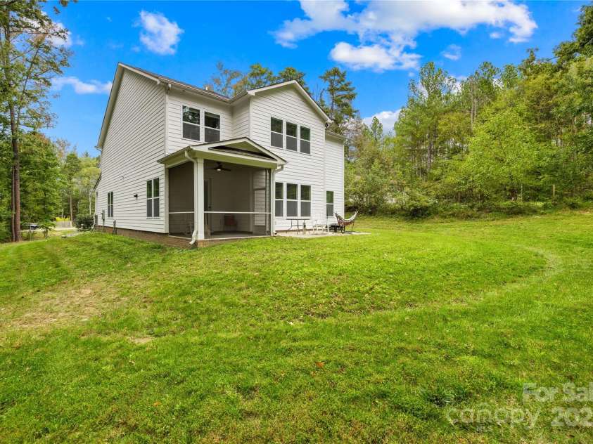 1727 grace Lane, Charlotte, NC 28262.  MLS# CAR4256496, YatesRealty ID 32967. 
