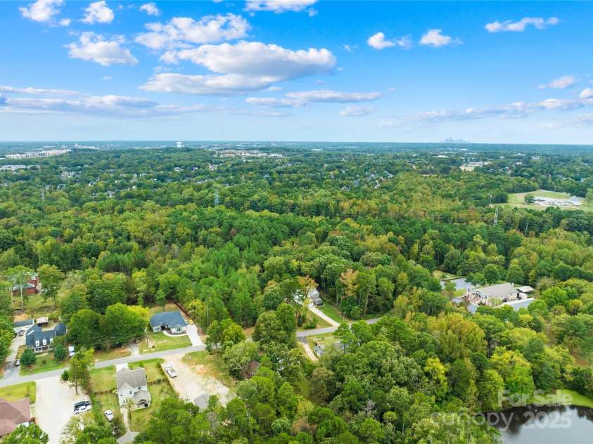 1727 grace Lane, Charlotte, NC 28262.  MLS# CAR4256496, YatesRealty ID 32967. 