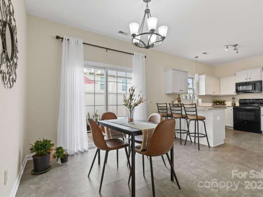 546 Calen Lane, Rock Hill, SC 29732.  MLS# CAR4280957, YatesRealty ID 32967. 