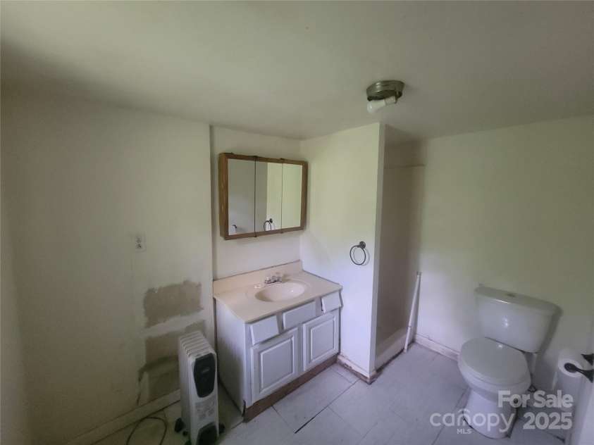 352 Welch Street, Waynesville, NC 28786.  MLS# CAR4292160, YatesRealty ID 32968. 