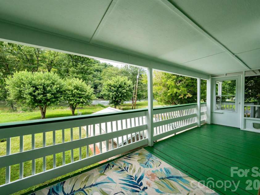 389 Rollins Road, Marshall, NC 28753.  MLS# CAR4396683, YatesRealty ID 32968. 