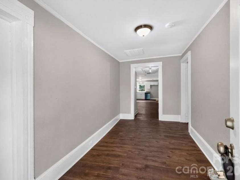 603 Thomas Street, Reidsville, NC 27320.  MLS# CAR4395826, YatesRealty ID 32969. 