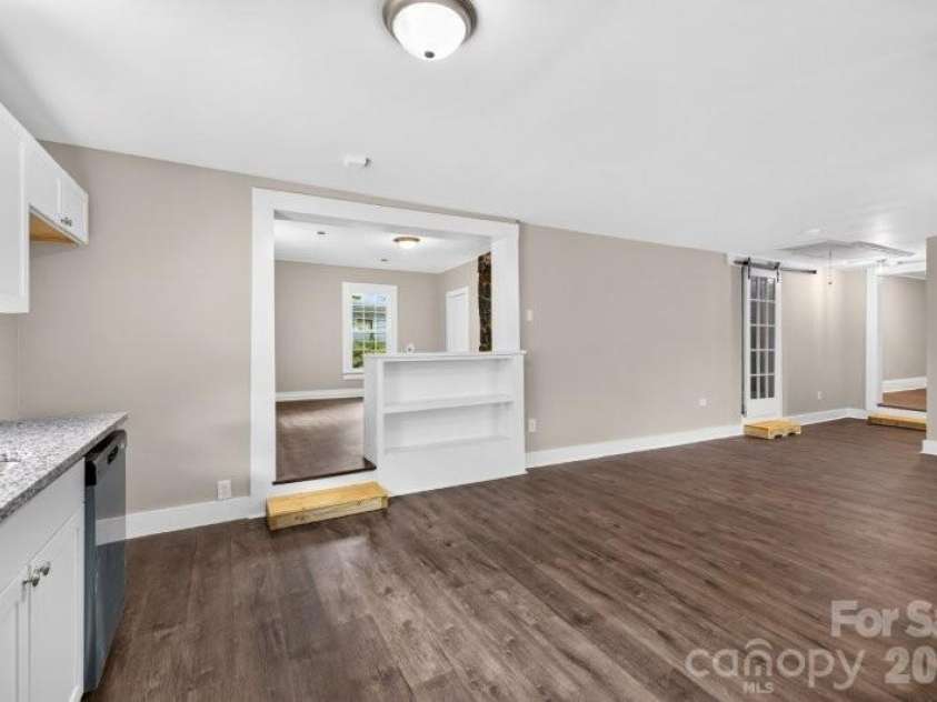 603 Thomas Street, Reidsville, NC 27320.  MLS# CAR4395826, YatesRealty ID 32969. 