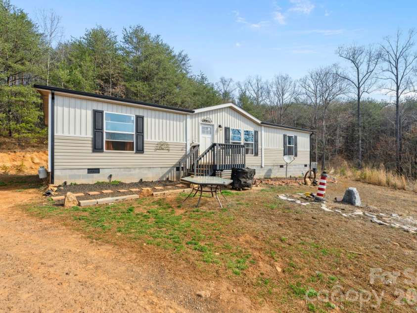 5005 Rocky Ridge Road, Connelly Springs, NC 28612.  MLS# CAR4352289, YatesRealty ID 3297. 