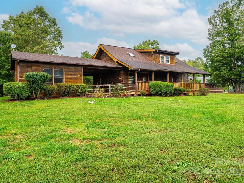89 Birchfield Mill Loop, Nebo, NC 28761.  MLS# CAR4187261, YatesRealty ID 3297. 