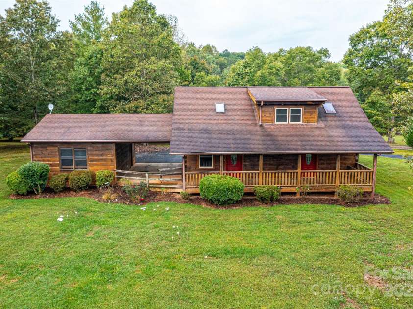 89 Birchfield Mill Loop, Nebo, NC 28761.  MLS# CAR4187261, YatesRealty ID 3297. 
