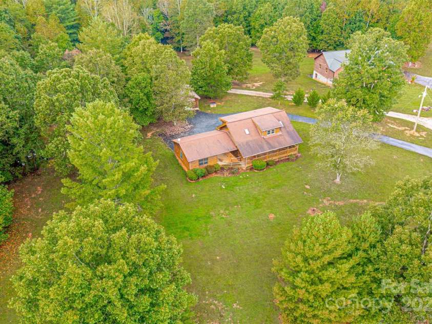 89 Birchfield Mill Loop, Nebo, NC 28761.  MLS# CAR4187261, YatesRealty ID 3297. 