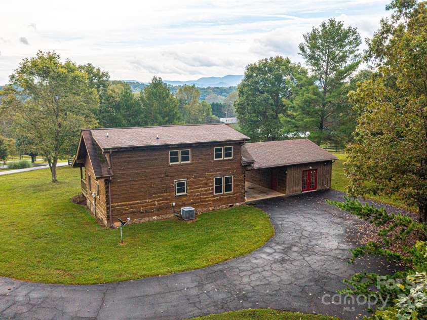 89 Birchfield Mill Loop, Nebo, NC 28761.  MLS# CAR4187261, YatesRealty ID 3297. 