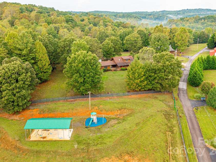89 Birchfield Mill Loop, Nebo, NC 28761.  MLS# CAR4187261, YatesRealty ID 3297. 