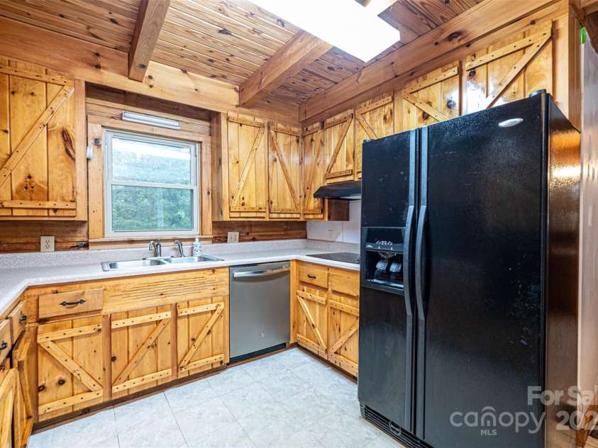 89 Birchfield Mill Loop, Nebo, NC 28761.  MLS# CAR4187261, YatesRealty ID 3297. 