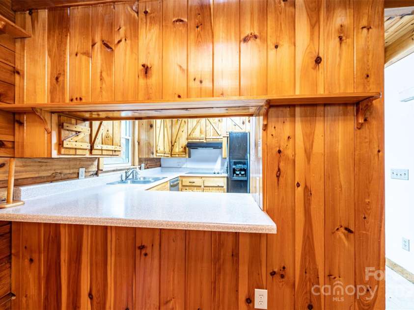 89 Birchfield Mill Loop, Nebo, NC 28761.  MLS# CAR4187261, YatesRealty ID 3297. Kitchen