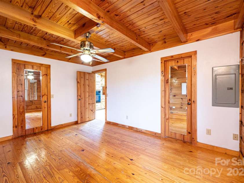 89 Birchfield Mill Loop, Nebo, NC 28761.  MLS# CAR4187261, YatesRealty ID 3297. Main Level Bedroom