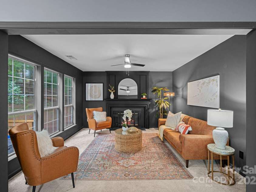 4123 Beauvista Drive, Charlotte, NC 28269.  MLS# CAR4283013, YatesRealty ID 32970. 