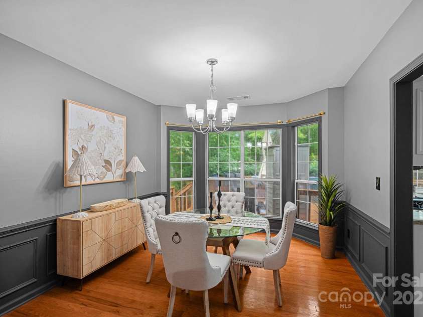4123 Beauvista Drive, Charlotte, NC 28269.  MLS# CAR4283013, YatesRealty ID 32970. 