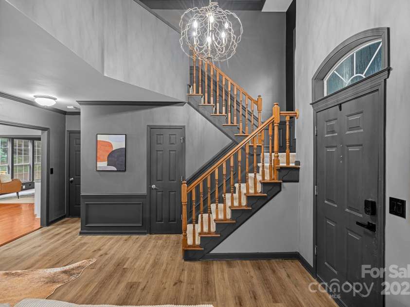 4123 Beauvista Drive, Charlotte, NC 28269.  MLS# CAR4283013, YatesRealty ID 32970. 