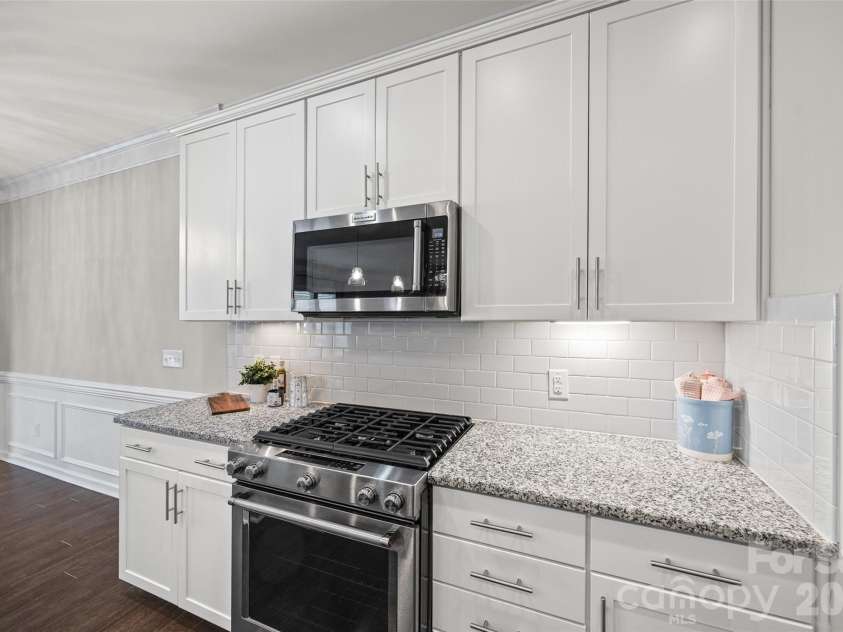 5125 Mount Clare Lane, Charlotte, NC 28210.  MLS# CAR4393612, YatesRealty ID 32970. 